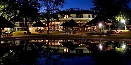 Hwange Safari Lodge Dete Exterior photo