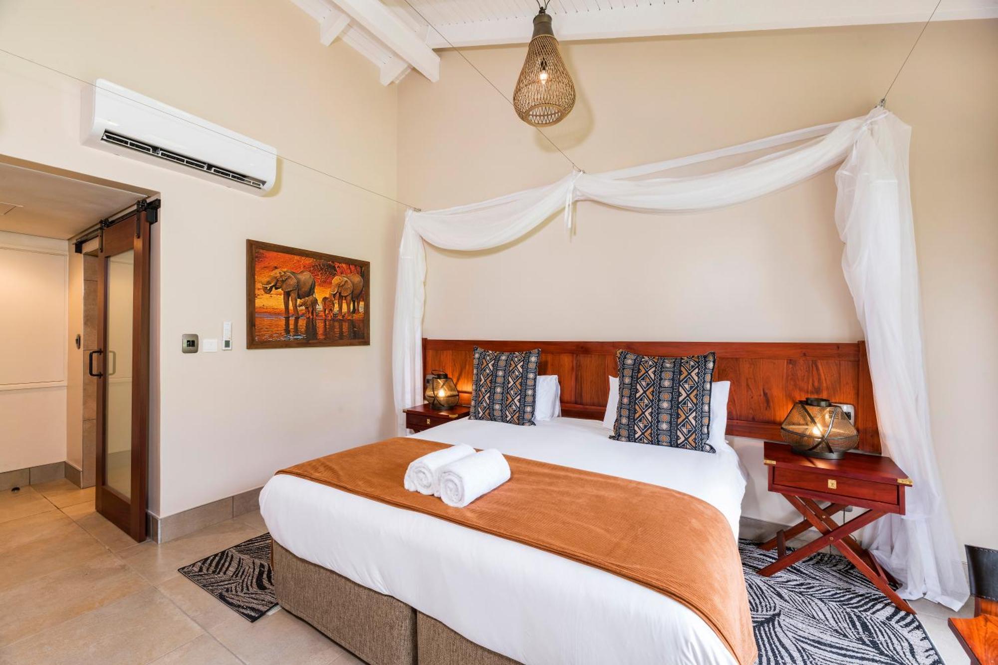 Hwange Safari Lodge Dete Exterior photo