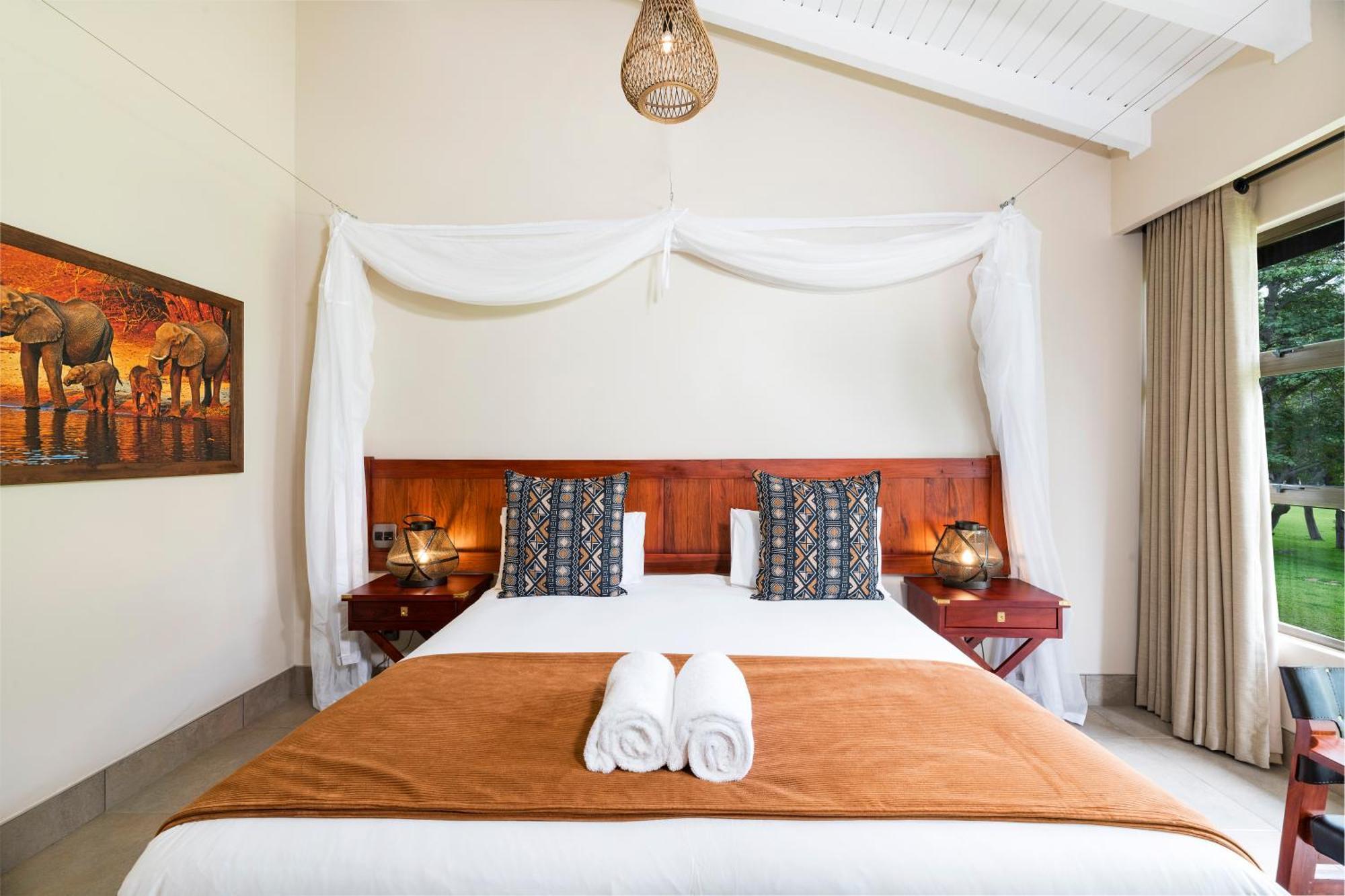 Hwange Safari Lodge Dete Exterior photo